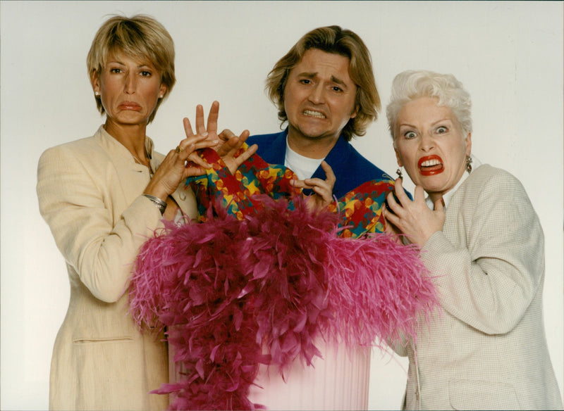 Margi Clarke And david emmanuel with paula hamilton - Vintage Photograph