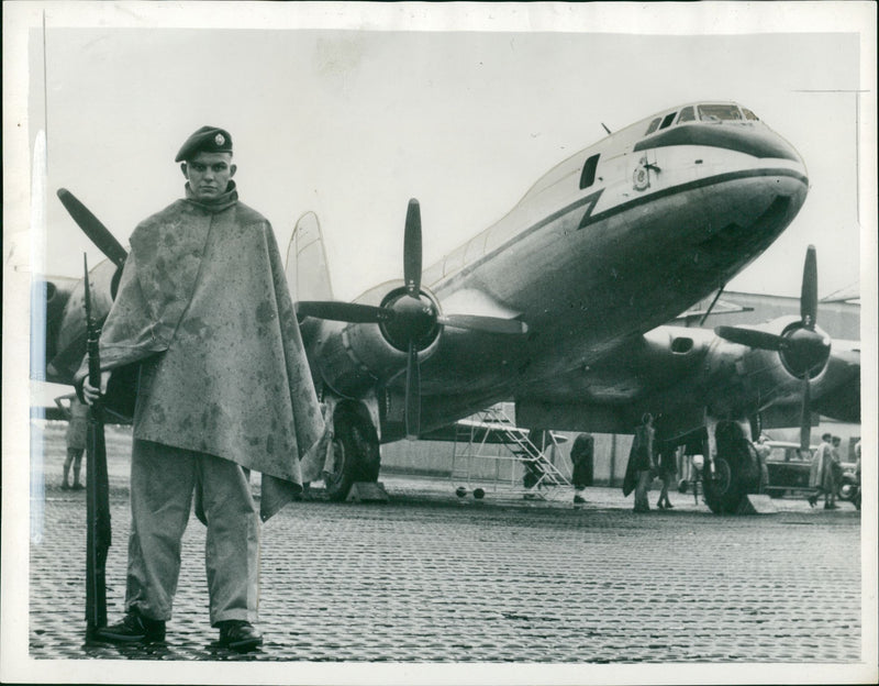 Handley Page Hastings - Vintage Photograph