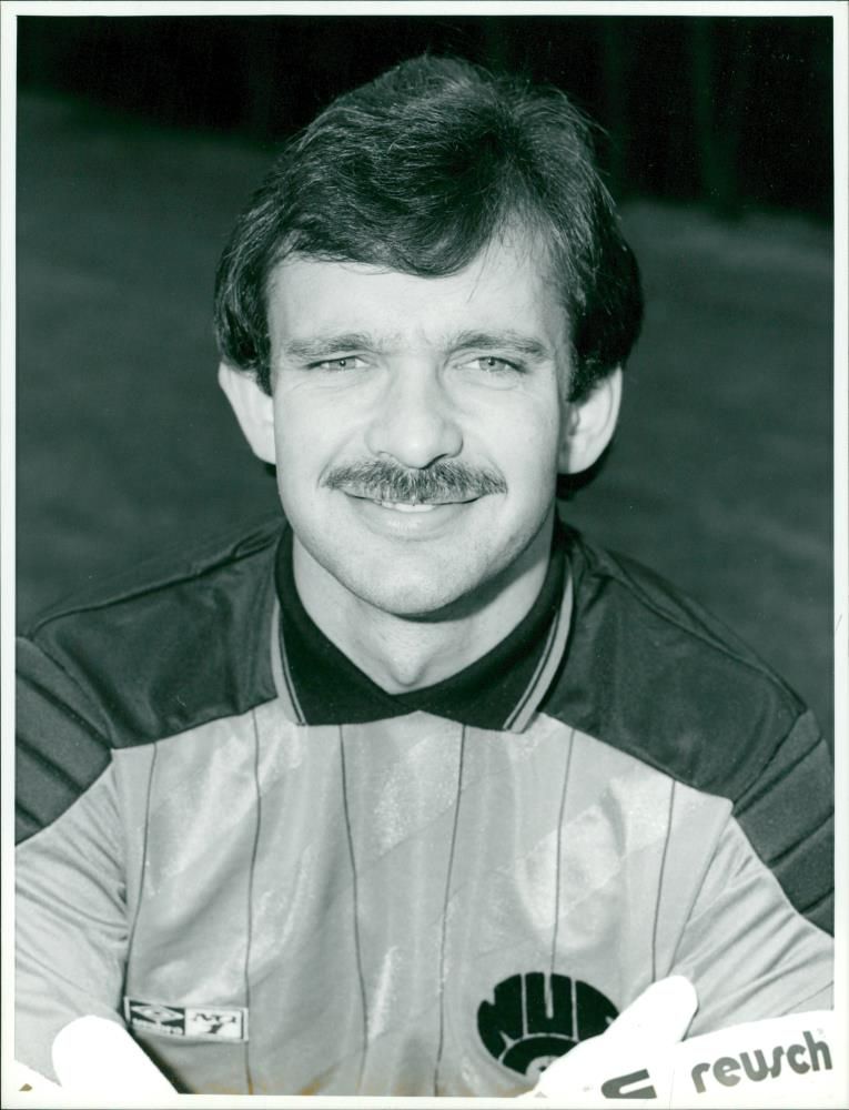 Thomas Martin (musician). - Vintage Photograph