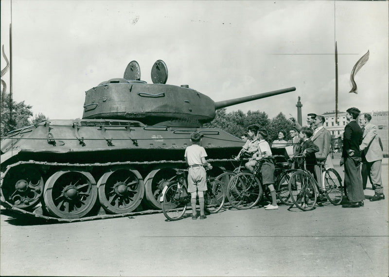 T-34. - Vintage Photograph