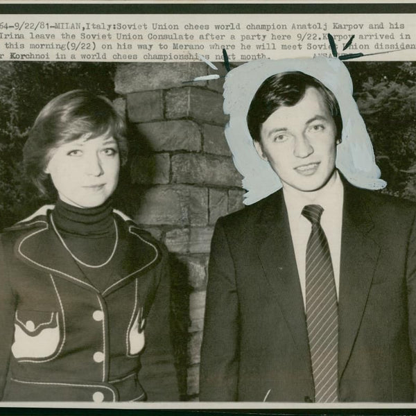 World chess champion Anatoly Karpov left with his wife Irina right and son  Anatoly center at home Stock Photo - Alamy