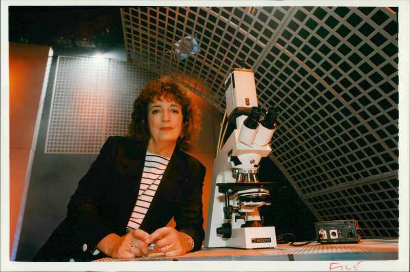 Judith Hann Writer. - Vintage Photograph
