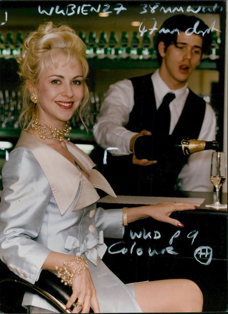 bienvenida buck - Vintage Photograph
