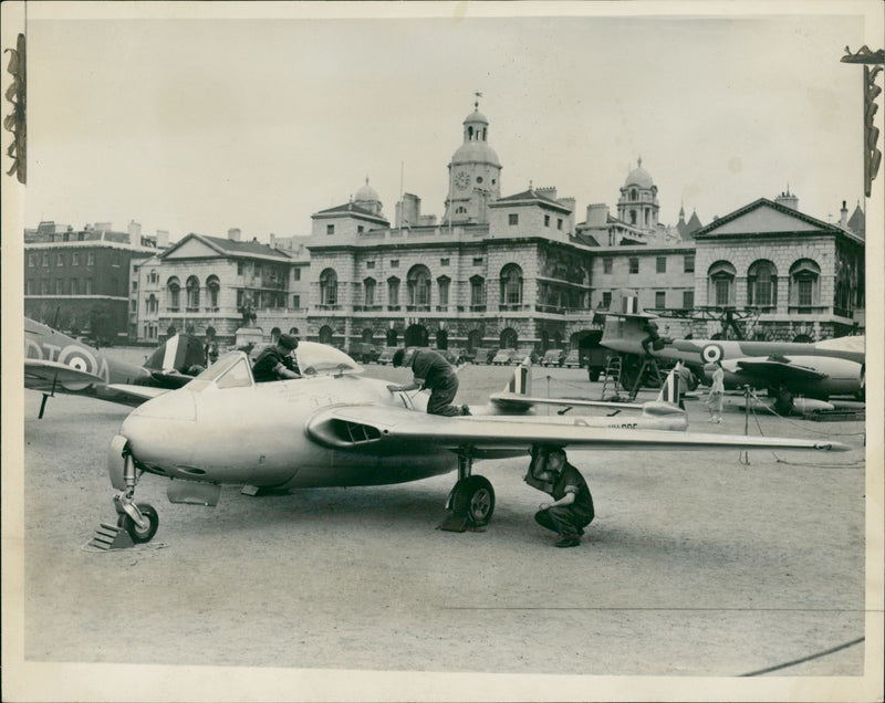 de Havilland Vampire - Vintage Photograph