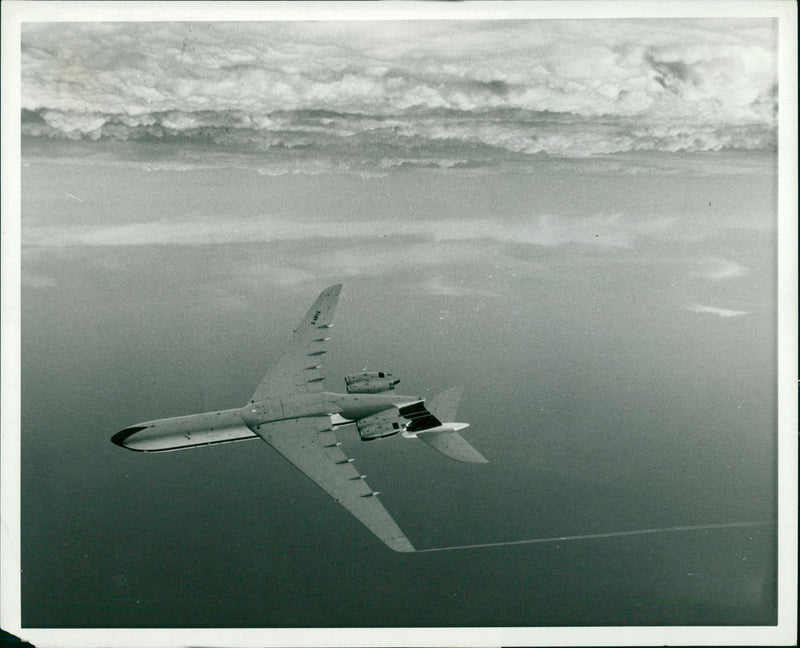 Vickers VC10 - Vintage Photograph