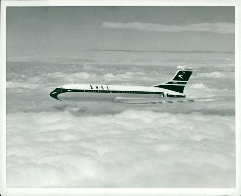 Vickers VC10 - Vintage Photograph