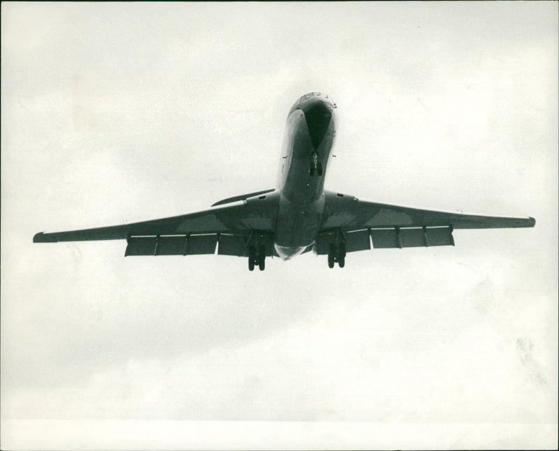 Vickers VC10 - Vintage Photograph