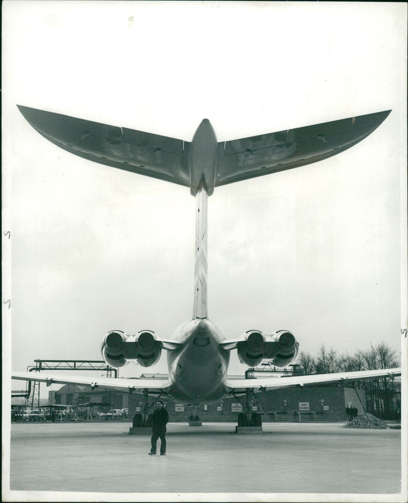 Vickers VC10 - Vintage Photograph