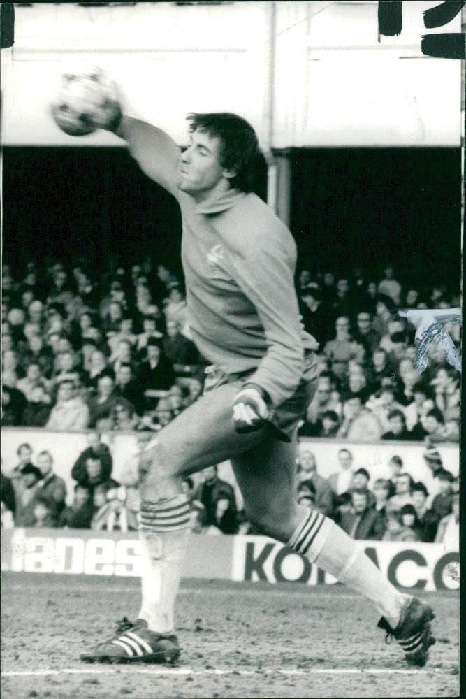 Steve Sutton (footballer) - Vintage Photograph