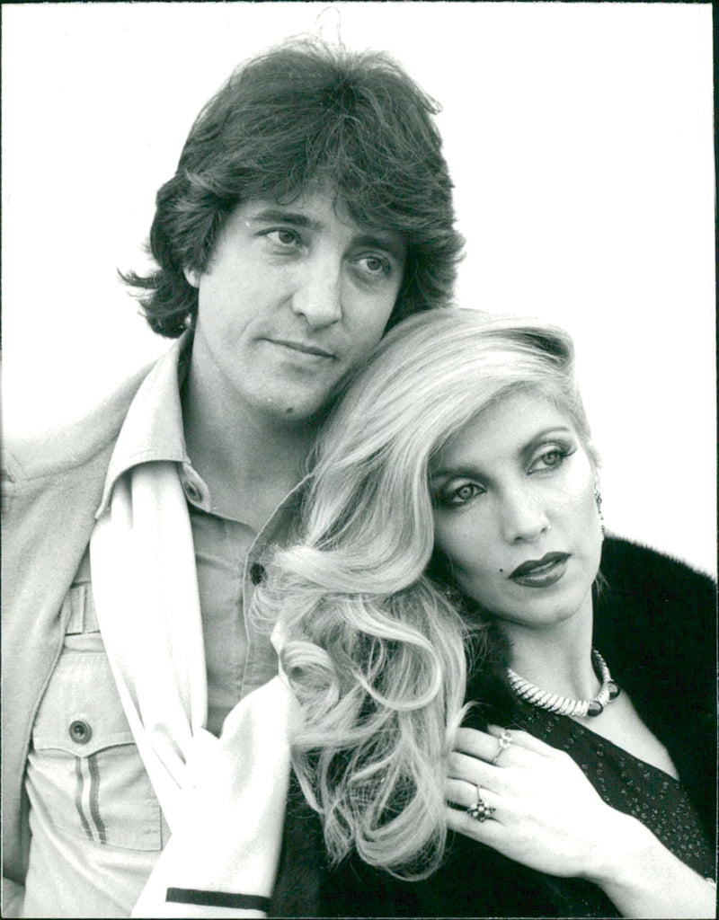 Lynsey de Paul Singer-songwriter with justine villenueve. - Vintage Photograph