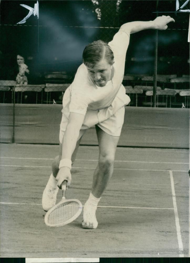 Roger Becker British tennis player. - Vintage Photograph