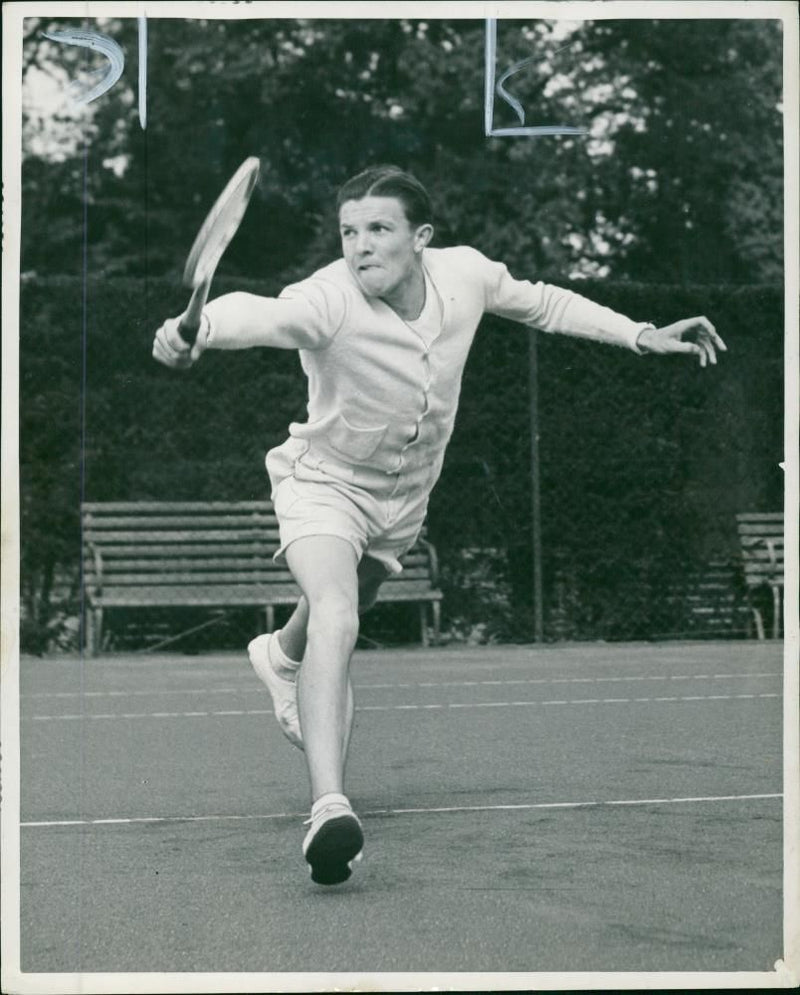 Roger Becker British tennis player. - Vintage Photograph