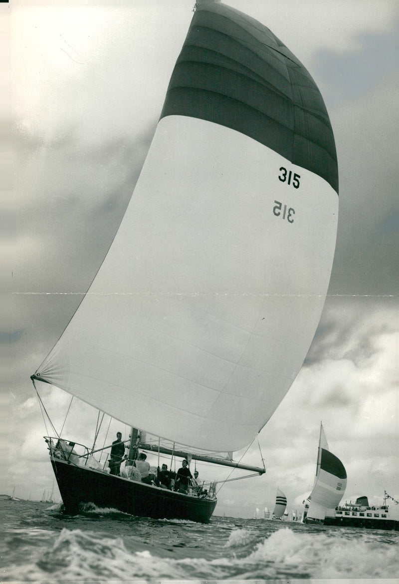 Yacht carina. - Vintage Photograph