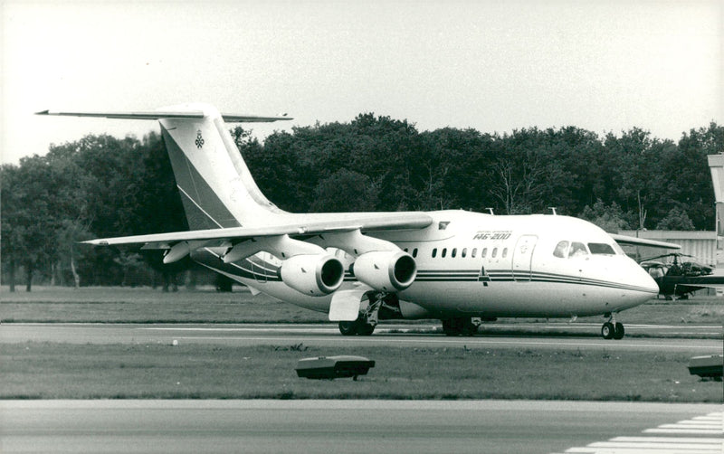 Airlines bae 146. - Vintage Photograph