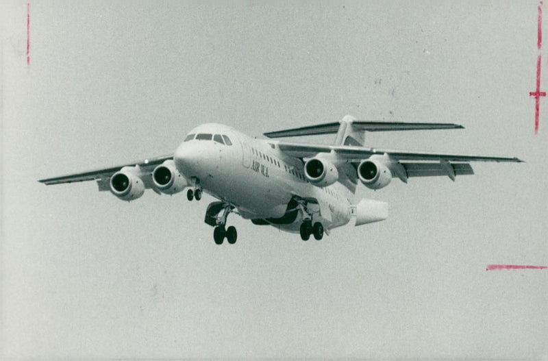 Bae 146-100 british aerospace group uk. - Vintage Photograph
