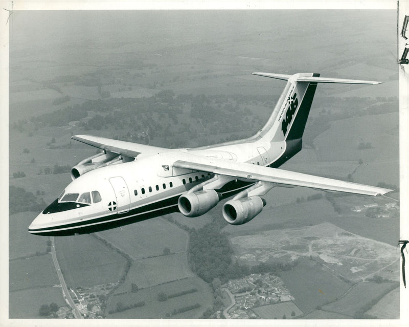 Airlines bae 146. - Vintage Photograph