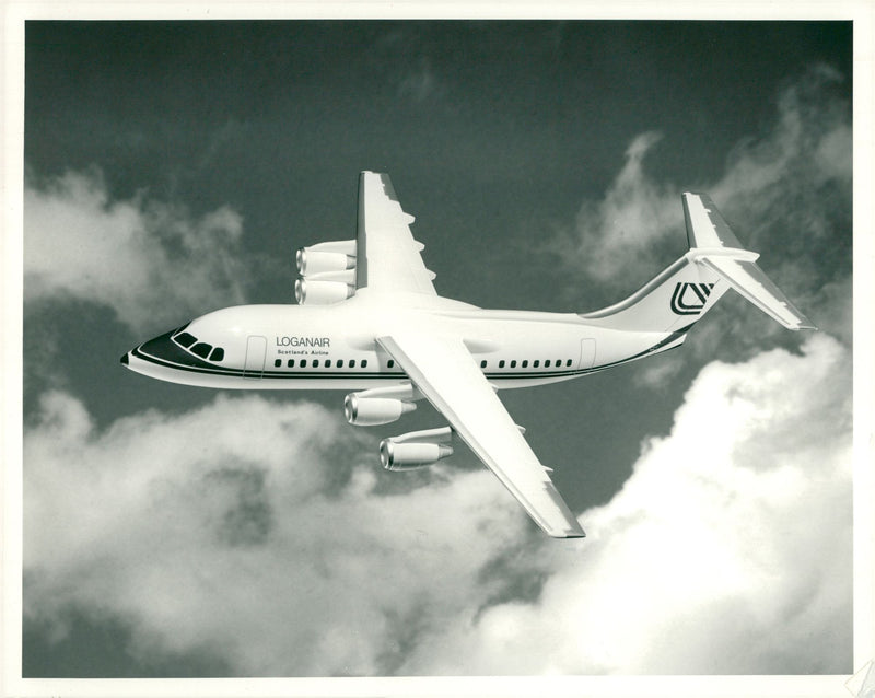 Airlines bae 146. - Vintage Photograph