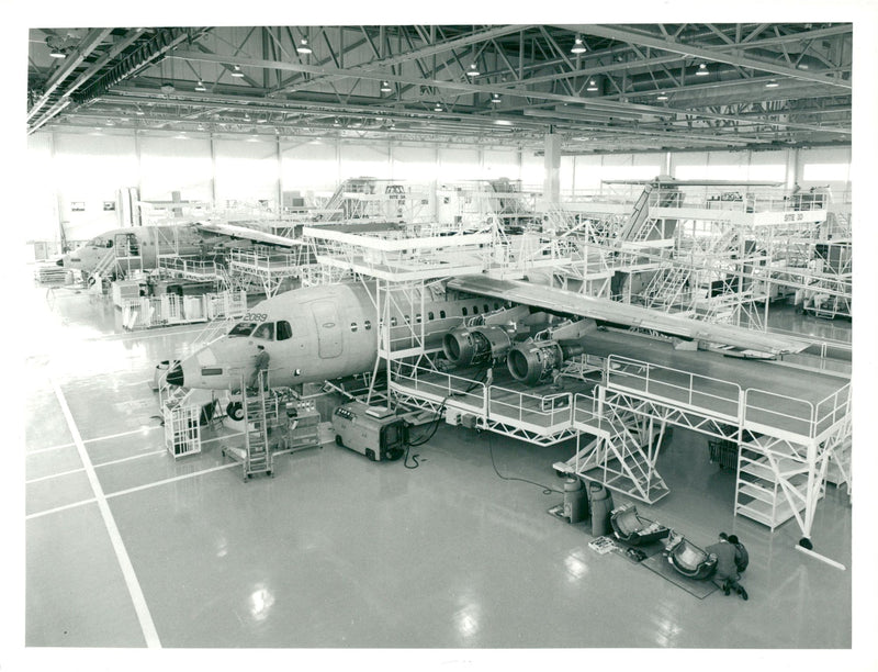 Airlines bae 146. - Vintage Photograph