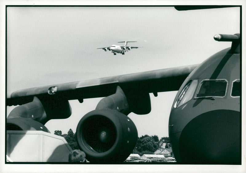 Airlines bae 146. - Vintage Photograph