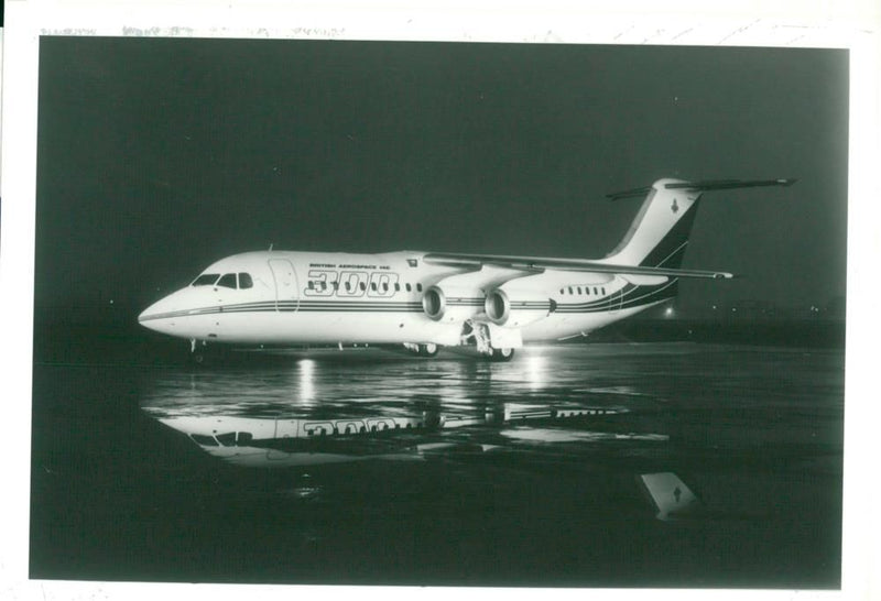 Airlines bae 146. - Vintage Photograph