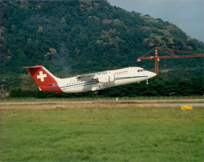 Airlines bae 146. - Vintage Photograph