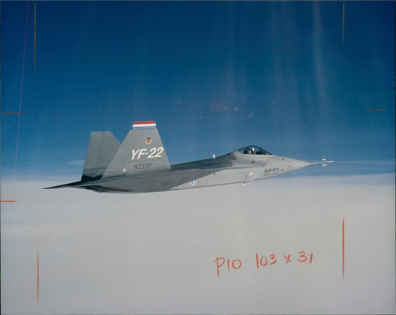 Aircraft F-22 - Vintage Photograph