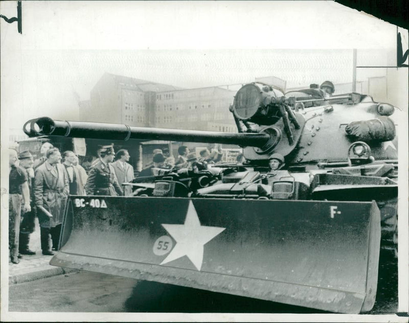 A heavy American Tank. - Vintage Photograph