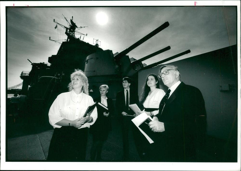 Photo of five people looking at something, 01.10.1989. - Vintage Photograph