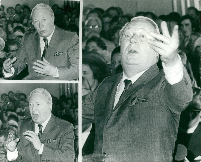 1974 POLLING STATION INLE PARL SYKES SWEDEN LEADER CONCERT PRESS ARRIVES - Vintage Photograph