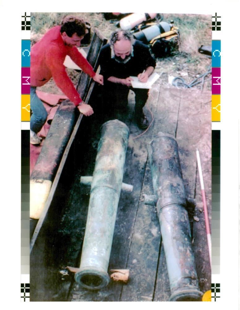 Ships: Wrecks: Dr. Colin Martin and Stephen Tipper. - Vintage Photograph