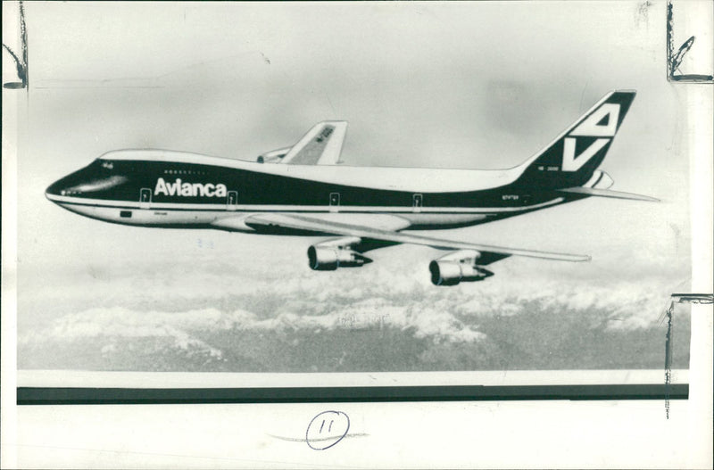 AIRCRAFT CRASH, BOEING 747, MADRID 1983 - Vintage Photograph