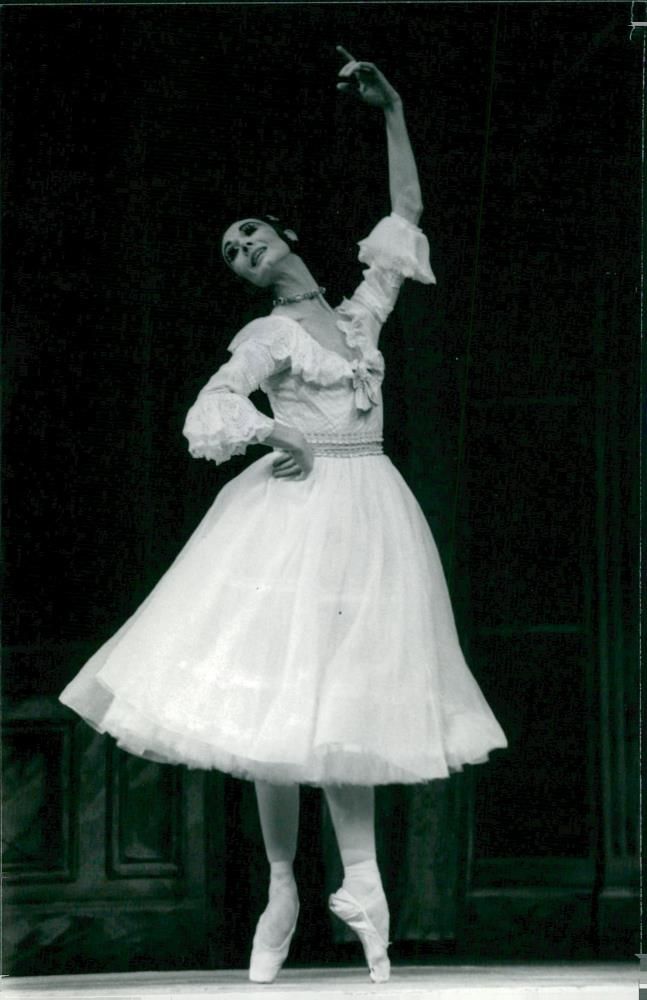 Marguerite Porter, English former ballet dancer - Vintage Photograph