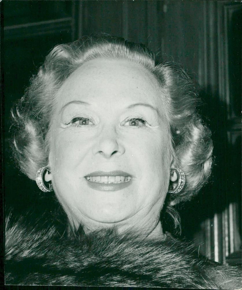 Brenda de Banzie. - Vintage Photograph