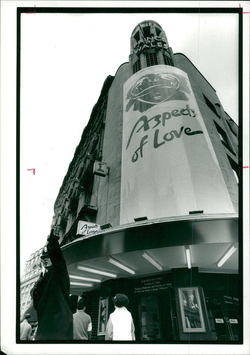 Prince of Wales Theatre,New Musical Is Already Hailed A Success. - Vintage Photograph