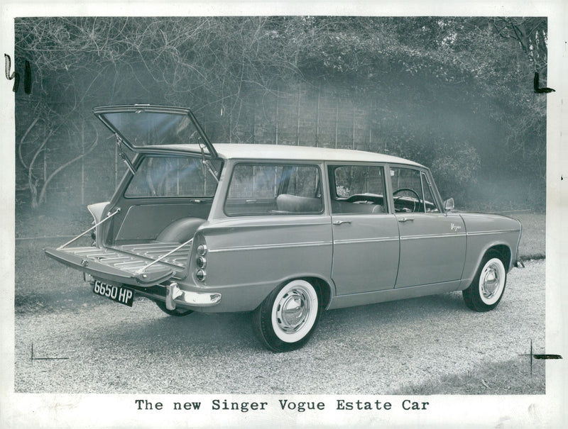 The new Singer Vogue Estate car - Vintage Photograph