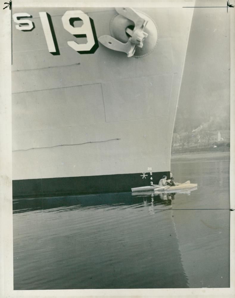 Two anti-polaris demostration. - Vintage Photograph
