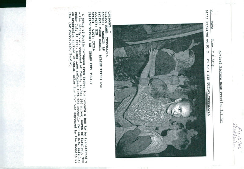 1995 SEARELICA LEAF PICTURE DESK PROOFIN DARKO BANDIC TITLE WRITER COUNTRY - Vintage Photograph