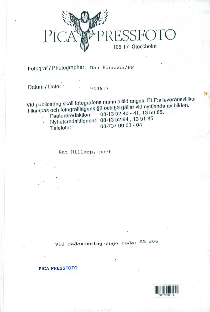 DESK DALUM IMAGE HILLARP DALE ACTION POET - Vintage Photograph