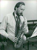 musical insytrument saxophone: 40 minutes making the grades. - Vintage Photograph