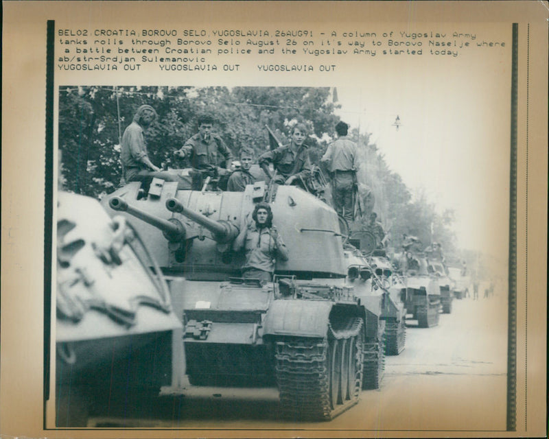 cambridge old cavn dish lab: tank rolls. - Vintage Photograph