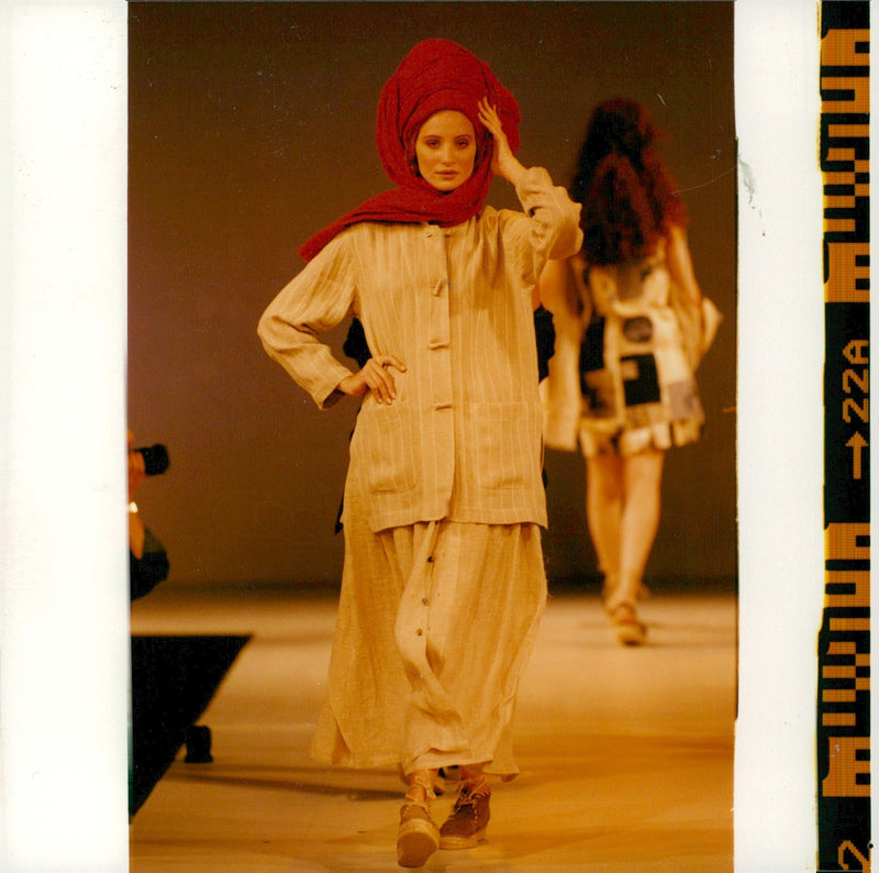 fashion model micholas oakwell. - Vintage Photograph