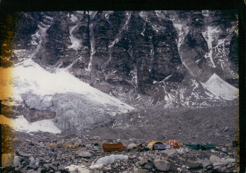 Everest expedition. - Vintage Photograph