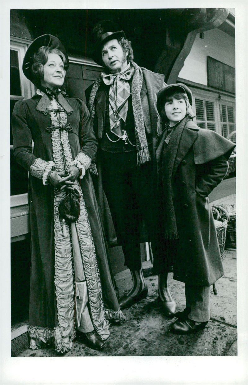 "A man named Dickens" with Diana Coupland, Roy Dotrice and Simon Bell - Vintage Photograph