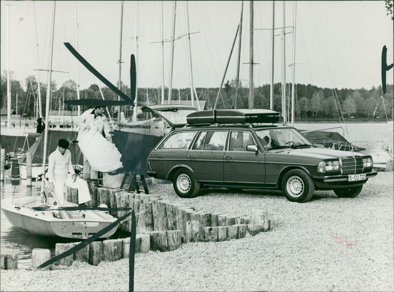 Mercedes-Benz estate - Vintage Photograph