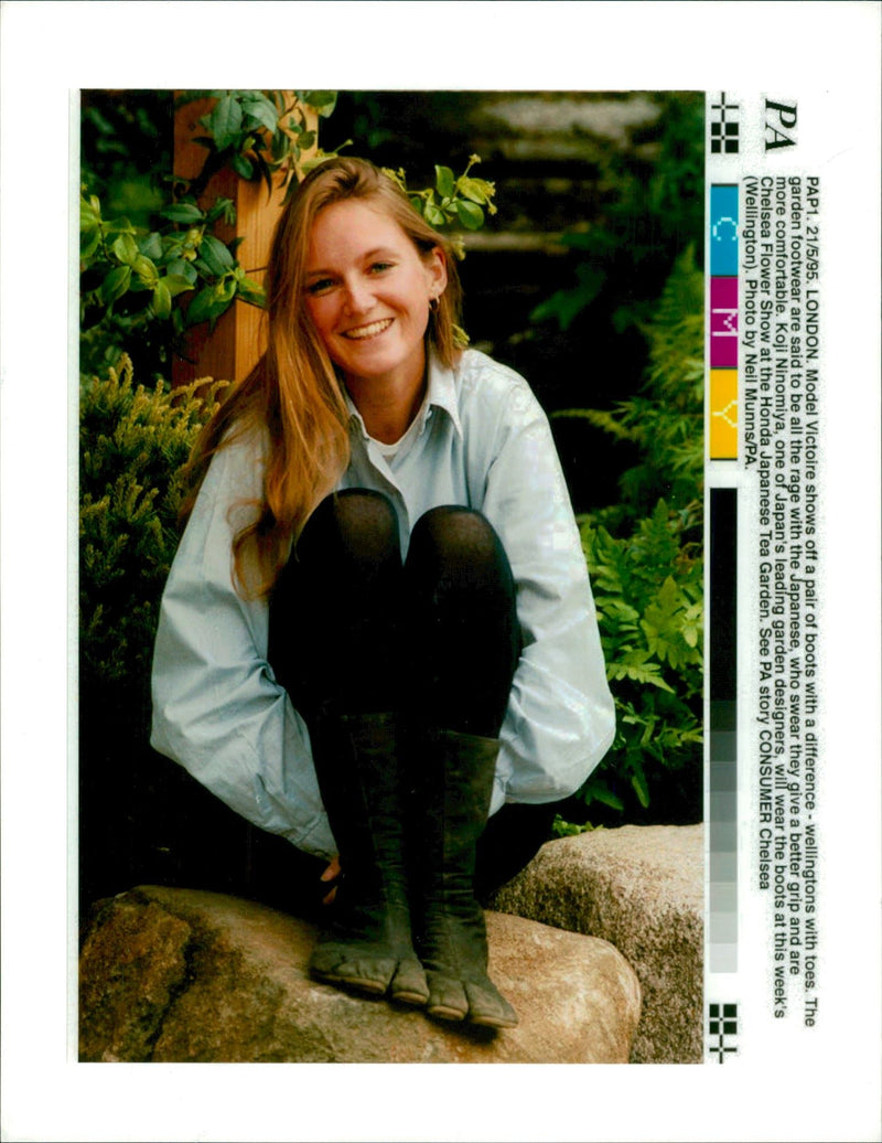 Model victoire. - Vintage Photograph