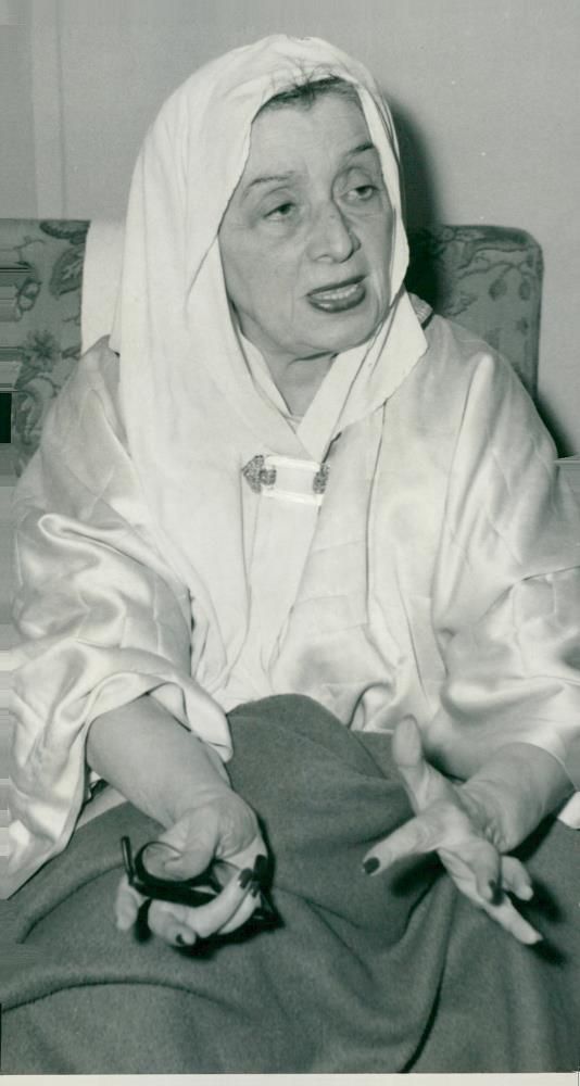 Romanian princess and writer Marthe Bibesco at press reception at the Grand Hotel - Vintage Photograph