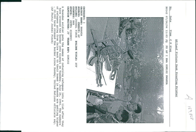 Rwanda War: Rwandan Refugees. - Vintage Photograph