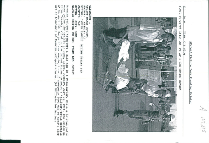 Rwanda War: Rwandan Refugees. - Vintage Photograph