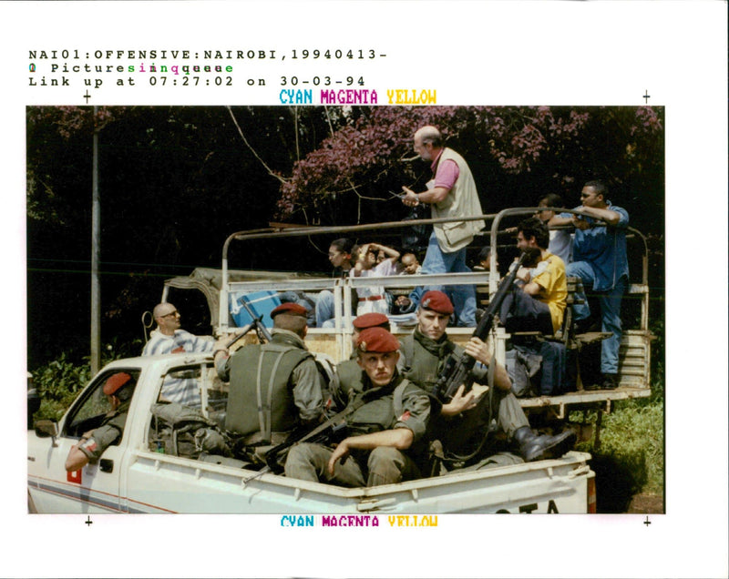 Rwanda war:french soldier are waiting to go ahead. - Vintage Photograph