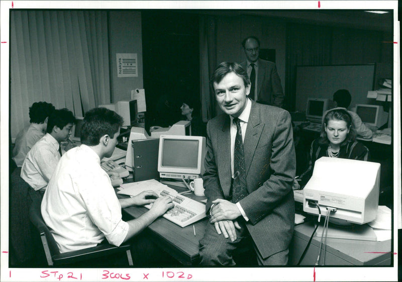 Geoff Unwin Musician. - Vintage Photograph